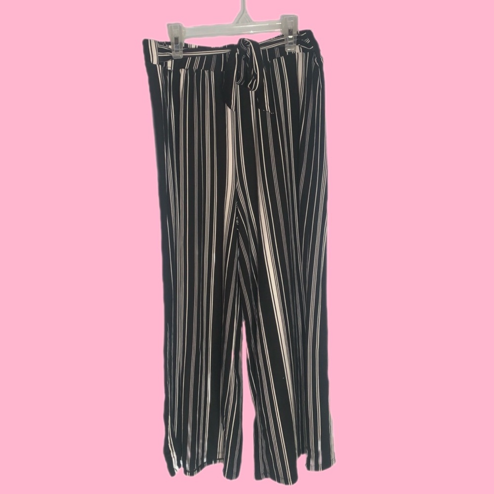 Women’s Ultra Flirt Black And White Striped Wide Leg Tie Waist Pants Size Large